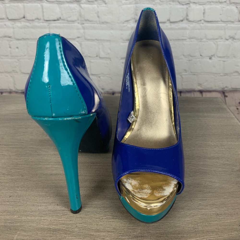 2 Shades of Blue with Gold Platform Heels